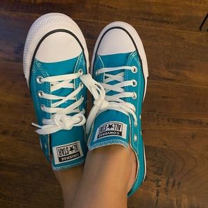 Brand new teal converse never been worn